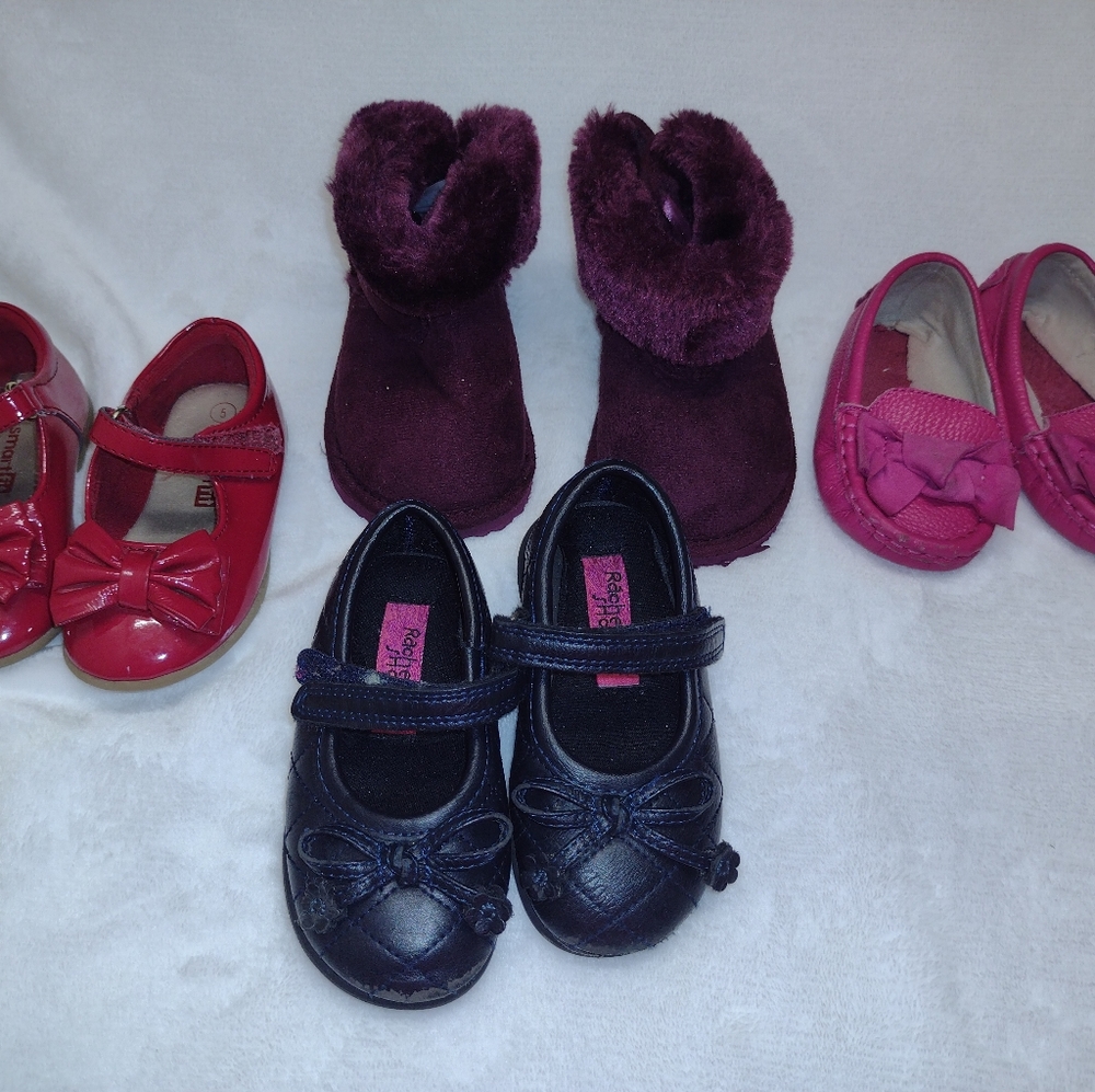 Bundle of baby shoes size 5 and 6
